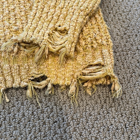 Wish list, distressed, knit sweater - Picture 4 of 6